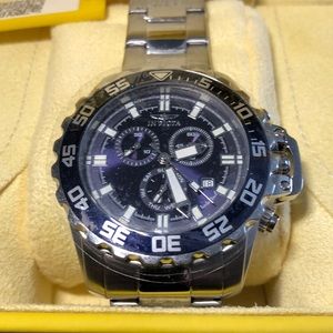 Men’s Invicta wrist watch pro diver